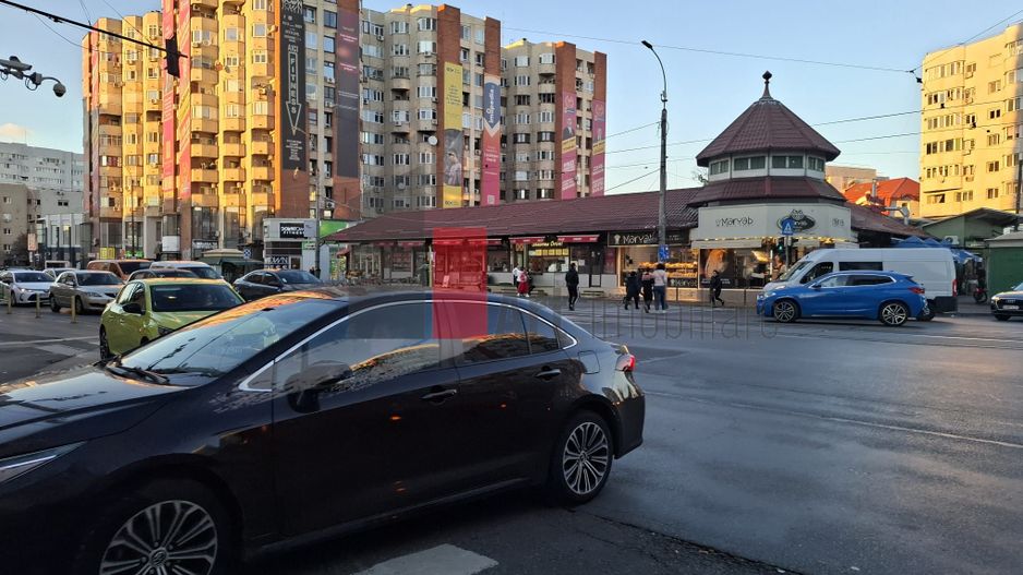 URGENT!, Piata 1 Mai, VIZIBILITATE,  TRAFIC PIETONAL SI AUTO, NEGOCIABIL - Poză 3