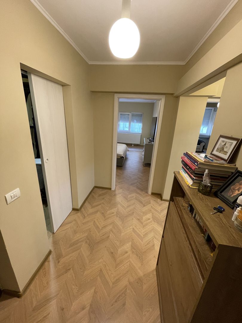 Piața Sf. Gheorghe | Decomandat | Renovat | Centrală proprie | Boxă 16 mp - Poză 5