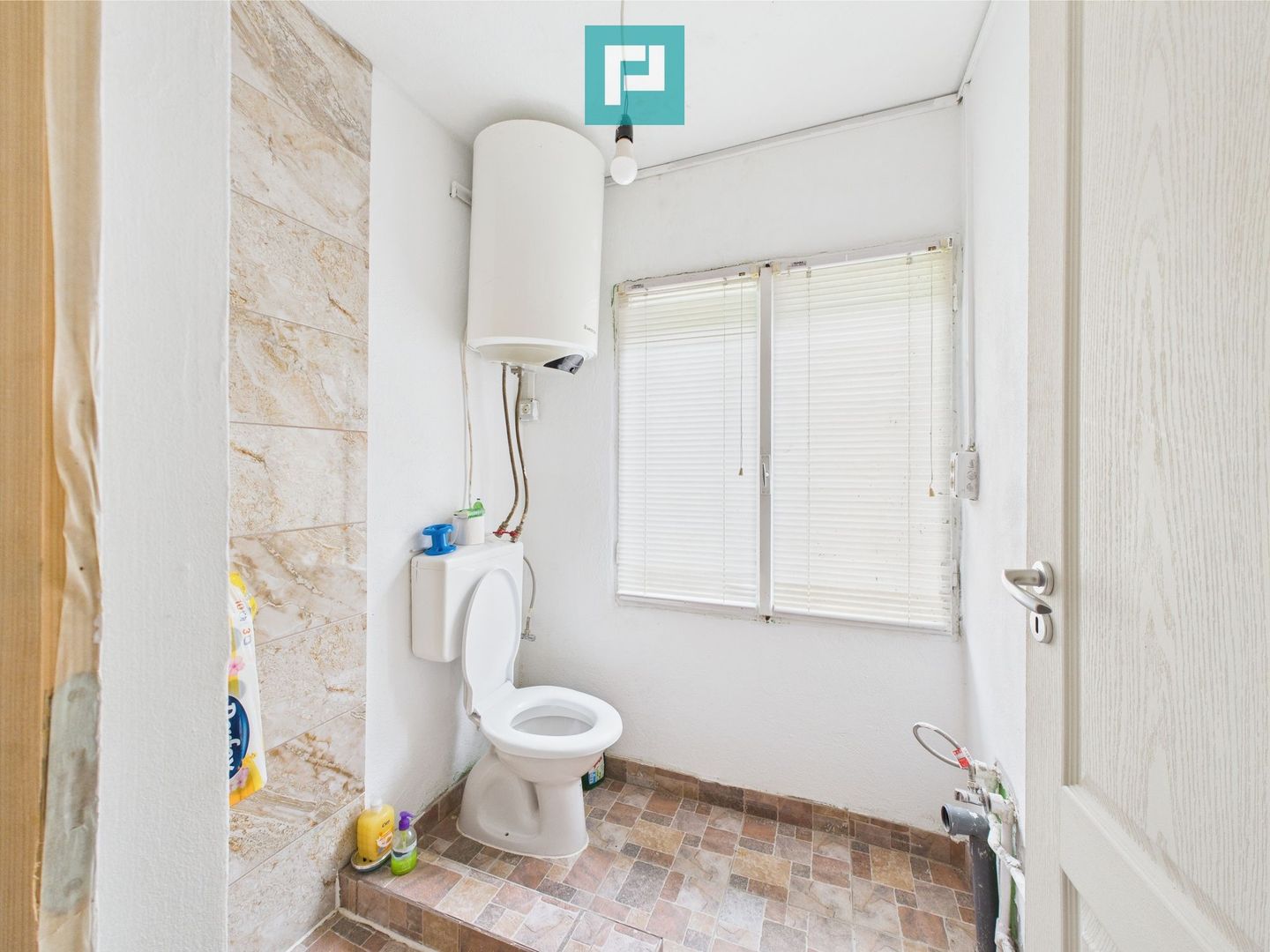 Casă în localitatea Gurahonț - Arad, teren 2914 mp - Poză 5