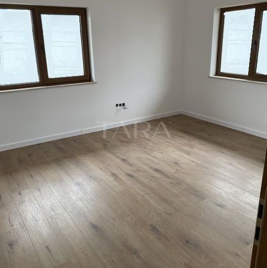 Casa cu 4 camere de vanzare in Apahida - Poză 5