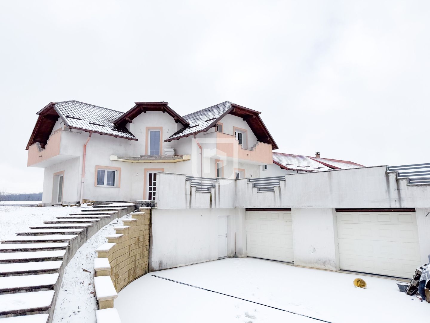 Casă S+P+E, 320 mp utili, teren 2.650 mp – zona Aurel Vlaicu, Suceava - Poză 17