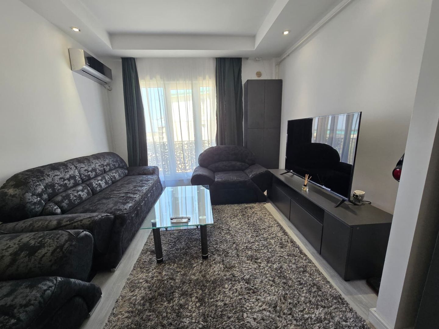 COSMOPOLIS  - STUDIO DUBLU cu vedere la piscina si parcare inclusa - Poză 3