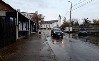 Apartament 3 camere, decomandat, Alexandru cel Bun, et 8 din 10, liber - Poză 1