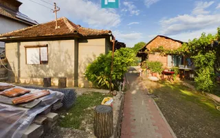 Casă cu 2 camere și 456 mp teren în Ghioroc - Poză 14