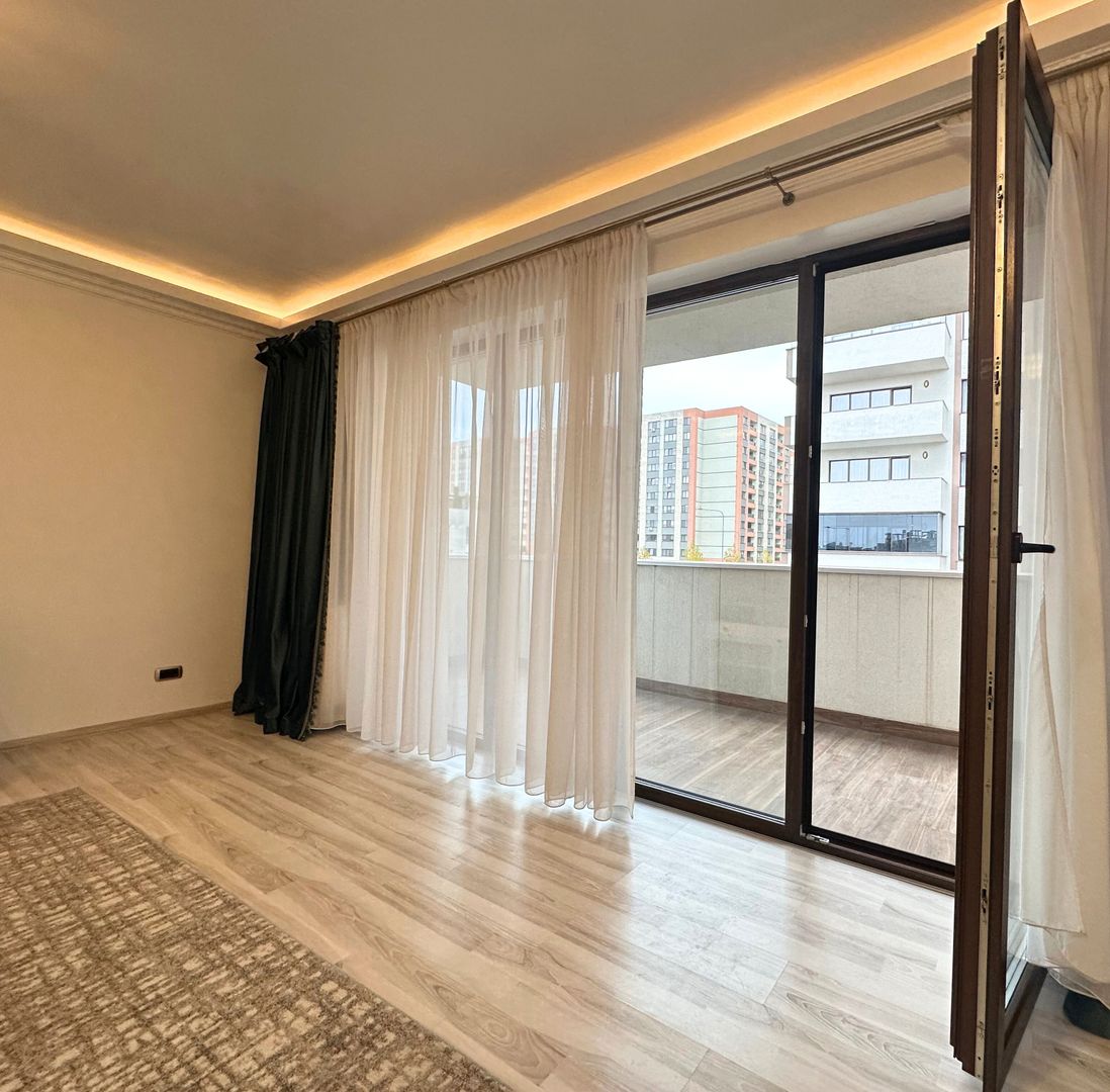 Vând apartament 3 camere 3 minute de Coresi complex ISARAN - Poză 3