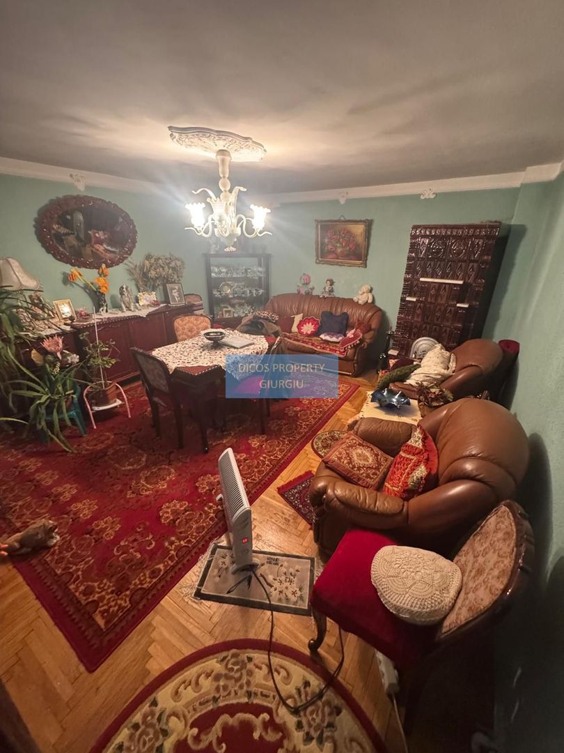 Casă de vânzare – Strada Dunării - Poză 2