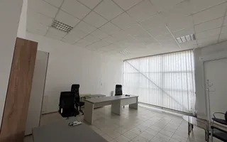 Depozit cu showroom de inchiriat de 1600 mp - Poză 19