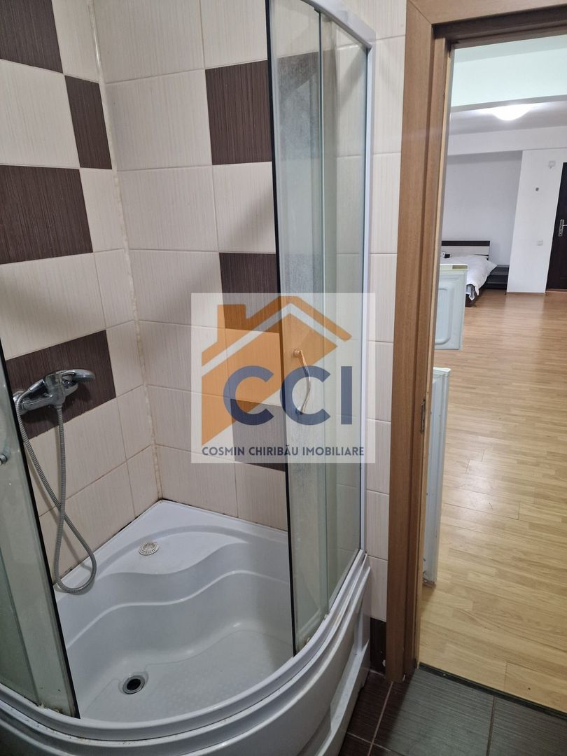 Garsonieră open-space de închiriat - Poză 11