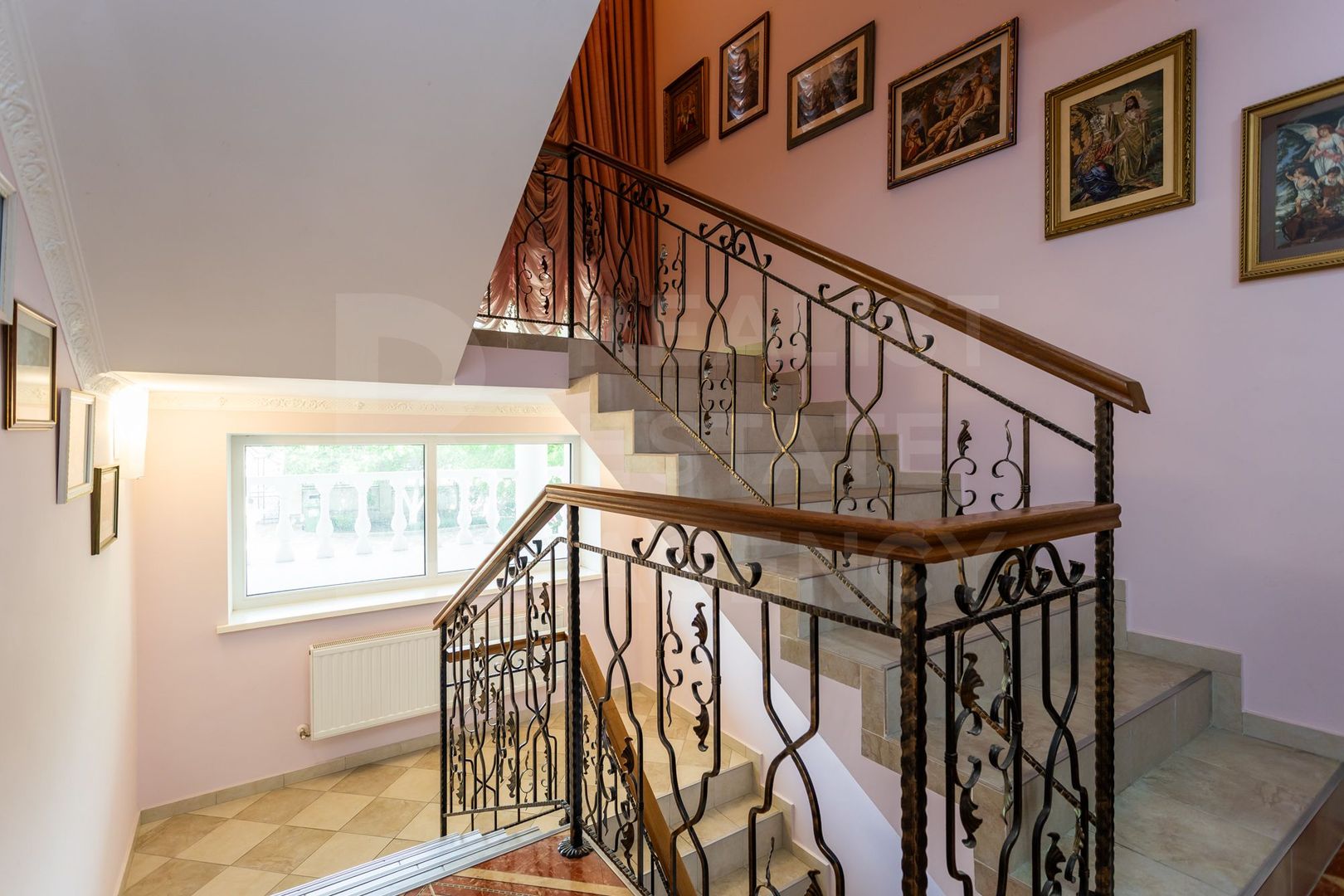 Casă în 4 nivele, amplasat pe strada Chicago, Stăuceni. - Poză 23