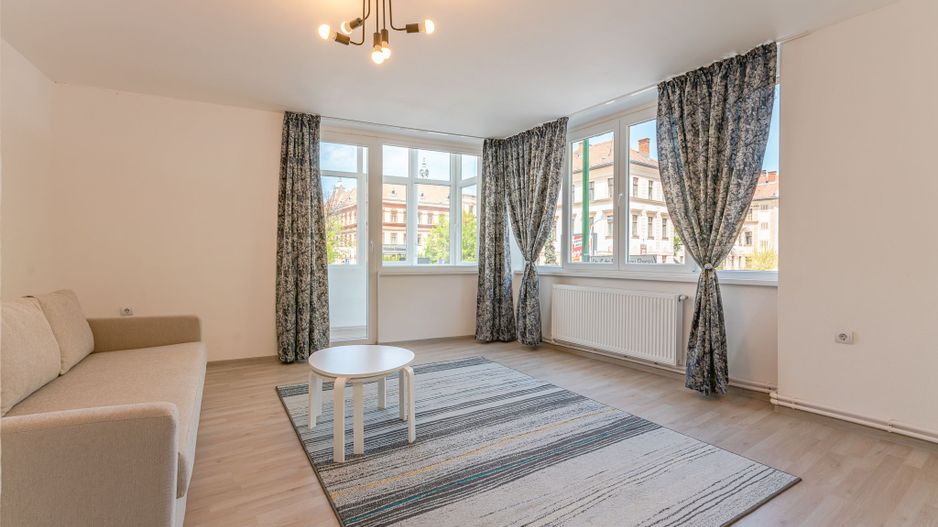 Apartament 2 camere in Centrul Istoric al Brasovului - Poză 3