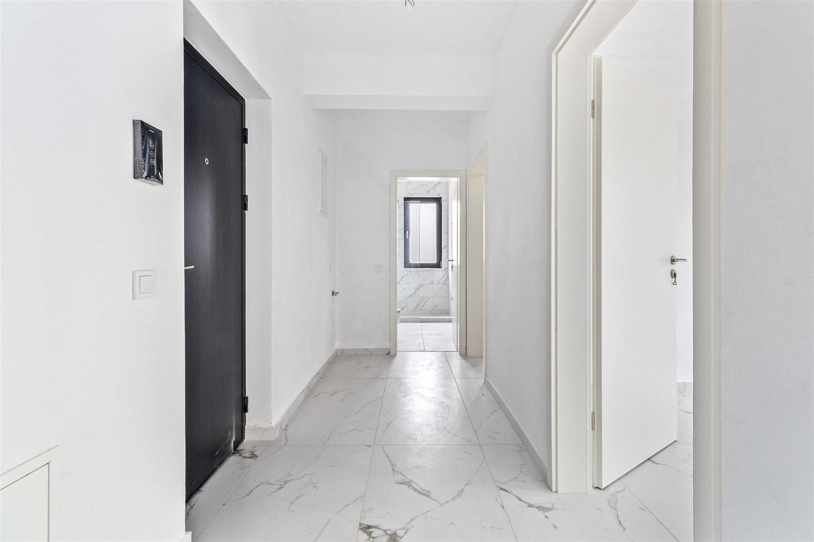 Apartament nou 3 camere si parcare Sanpetru Brasov - Poză 6