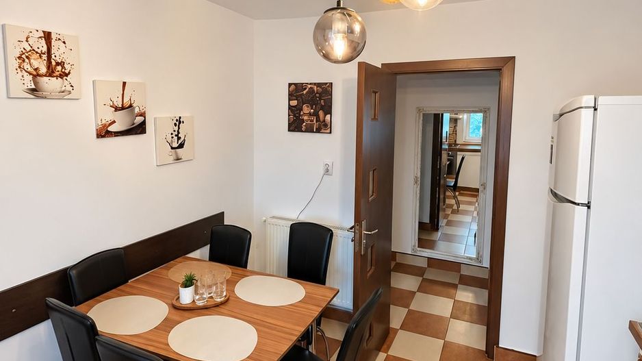 Dambovita | 3 camere | Decomandat | Centrala proprie | 2 bai | 2 balcoane - Poză 8