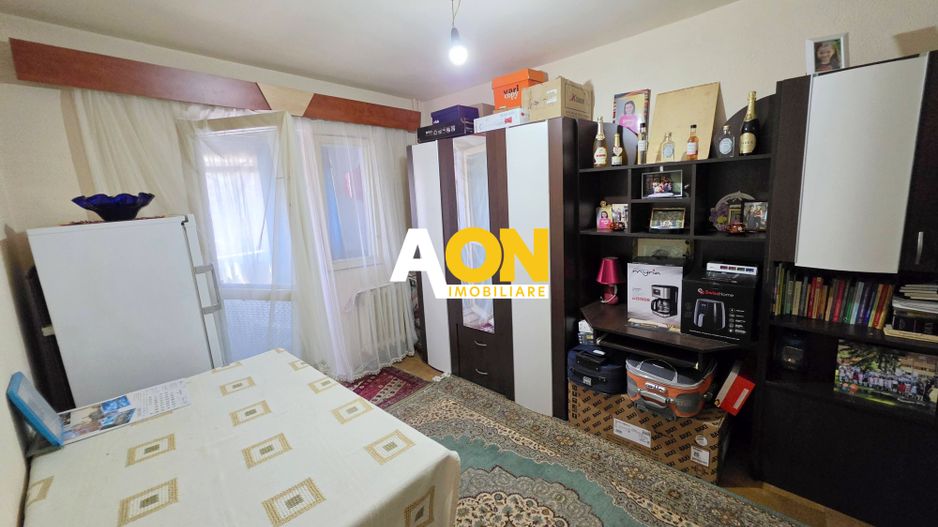 Apartament 3 camere, 65 mp utili, 2 bai, etaj 2, Cetate, zona Stadion - Poză 9