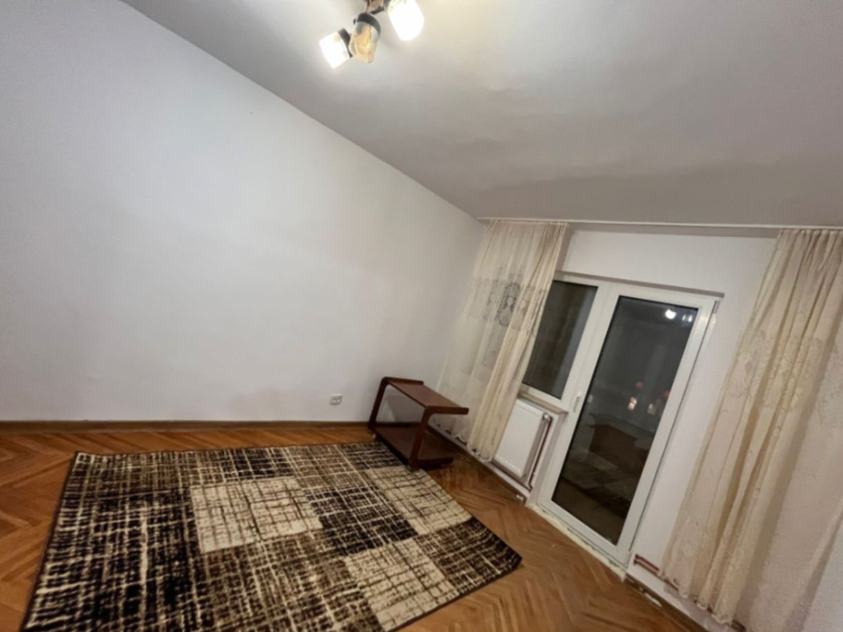 Apartament 2 camere de inchiriat, zona Cetate - Poză 3