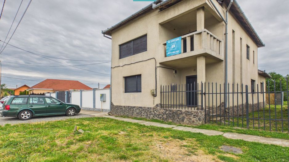 Casă P+M cu grădină generoasă în Ineu - Poză 21