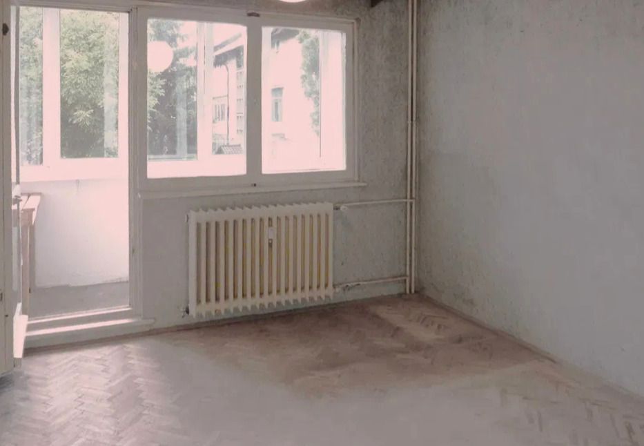 3 Camere în Astra Etaj 1 Vedere Liberă Necesită Renovare - Poză 6