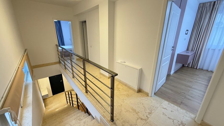 Vila Indivduala Aerocity Tunari - Poză 10