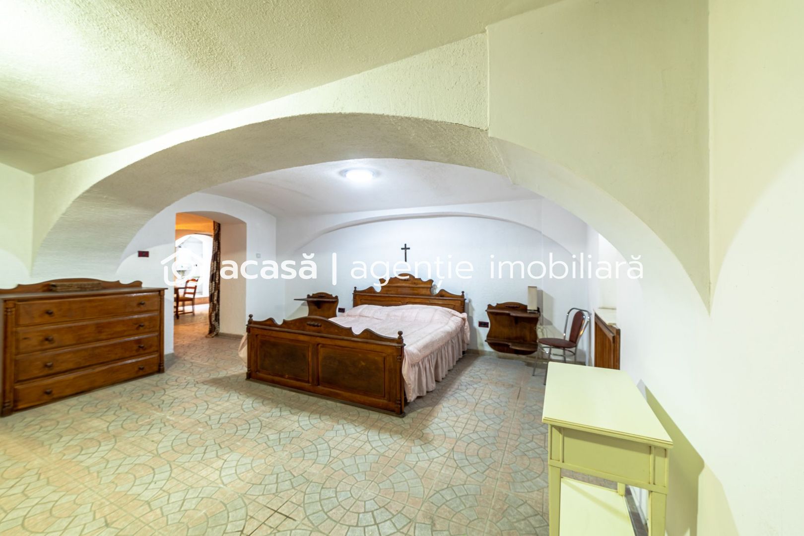 Apartament spațios cu 4 camere situat Ultracentral - Poză 12