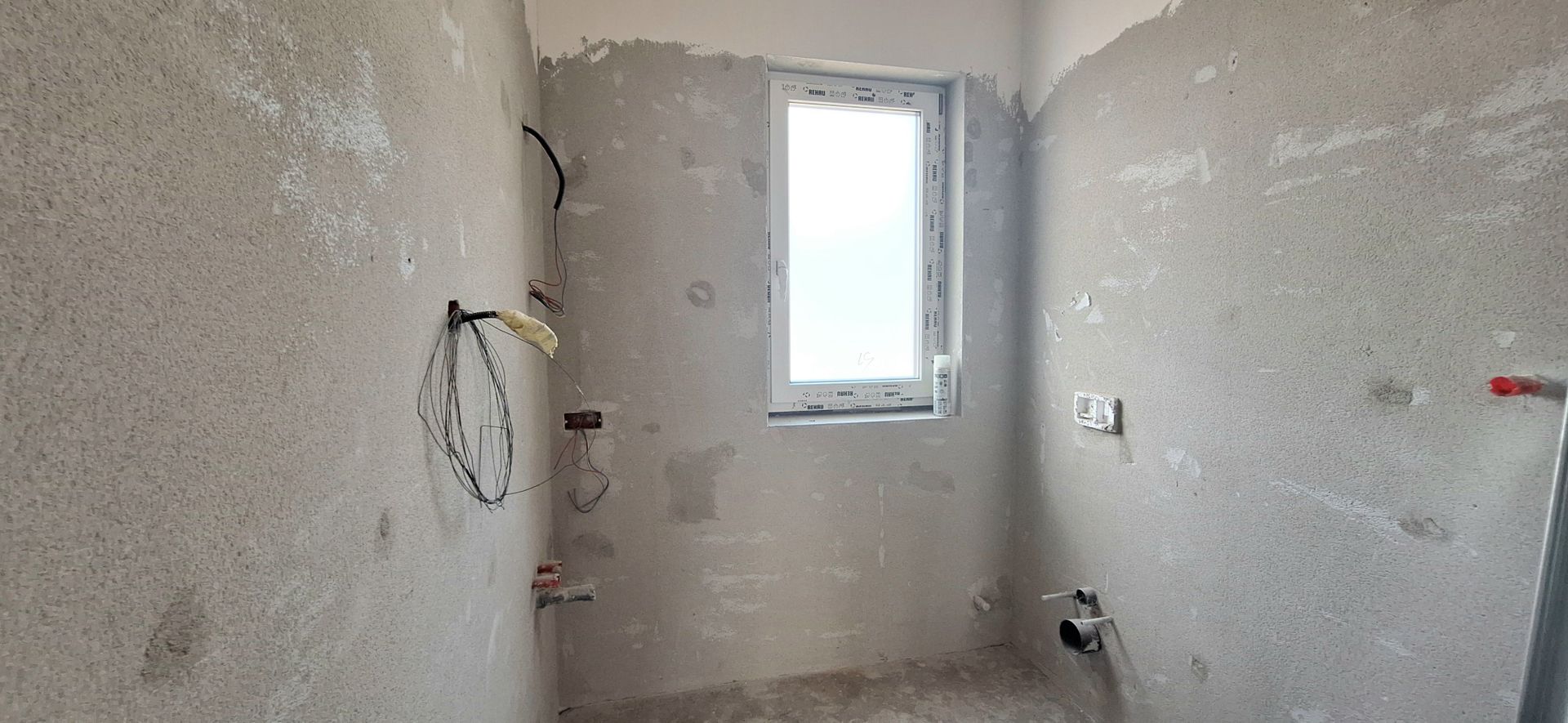 Casa cu garaj- contructie tip duplex - Poză 5