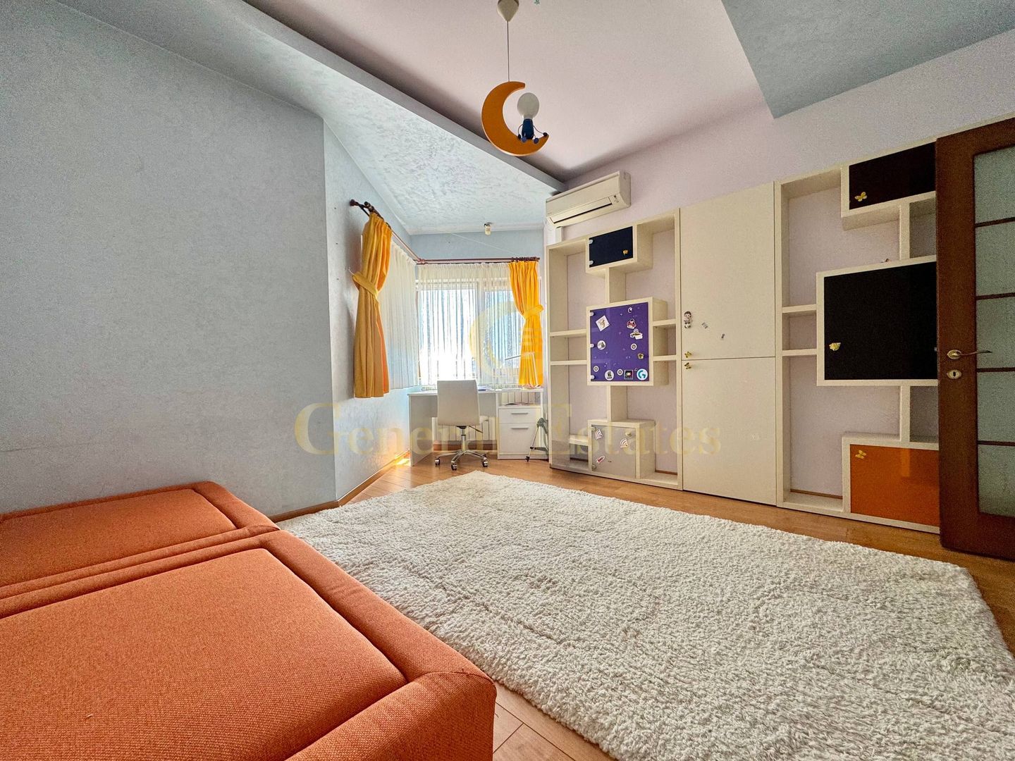 Vînzare Casă în 3 Nivele -Hlincea - 343 m.p. - Poză 21