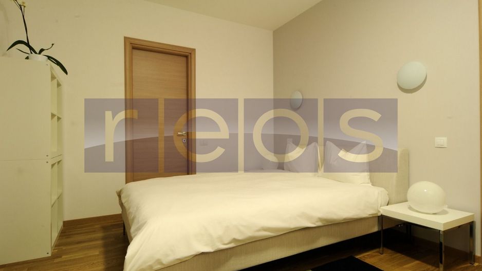 VANZARE APARTAMENT DEOSEBIT 81MP | 3 CAMERE | MOBILAT-UTILAT | PARCARE - Poză 4