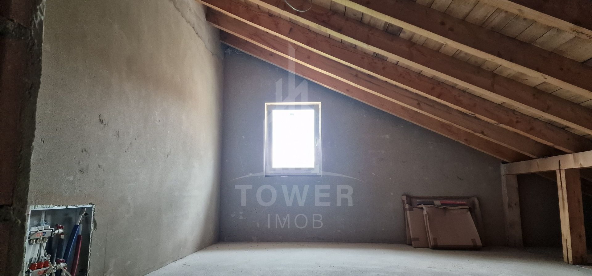 Casa tip quadruplex 5 camere ,la cheie - Poză 5