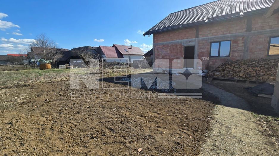 Casă la roșu la 165000 euro I Pe teren de 32 de ari I Măneuți - Poză 17