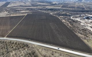 Teren agricol 17 ari, amplasat la traseul Ialoveni Băcioi - Poză 2