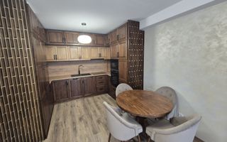 Apartament de închiriat ZONA CETATE - Poză 3