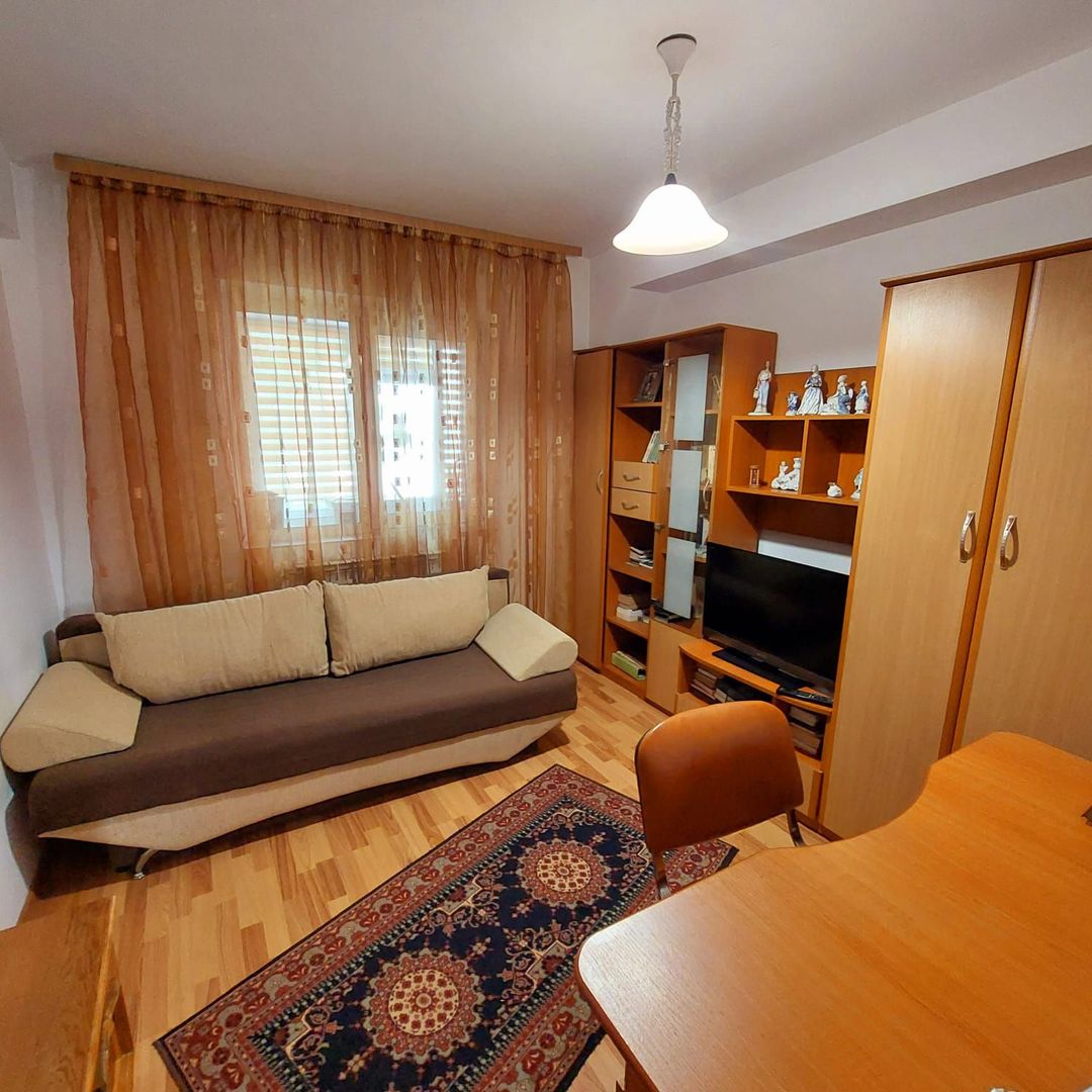 Apartament cu 3 camere, etaj 1, zonă ultracentrală; - Poză 5