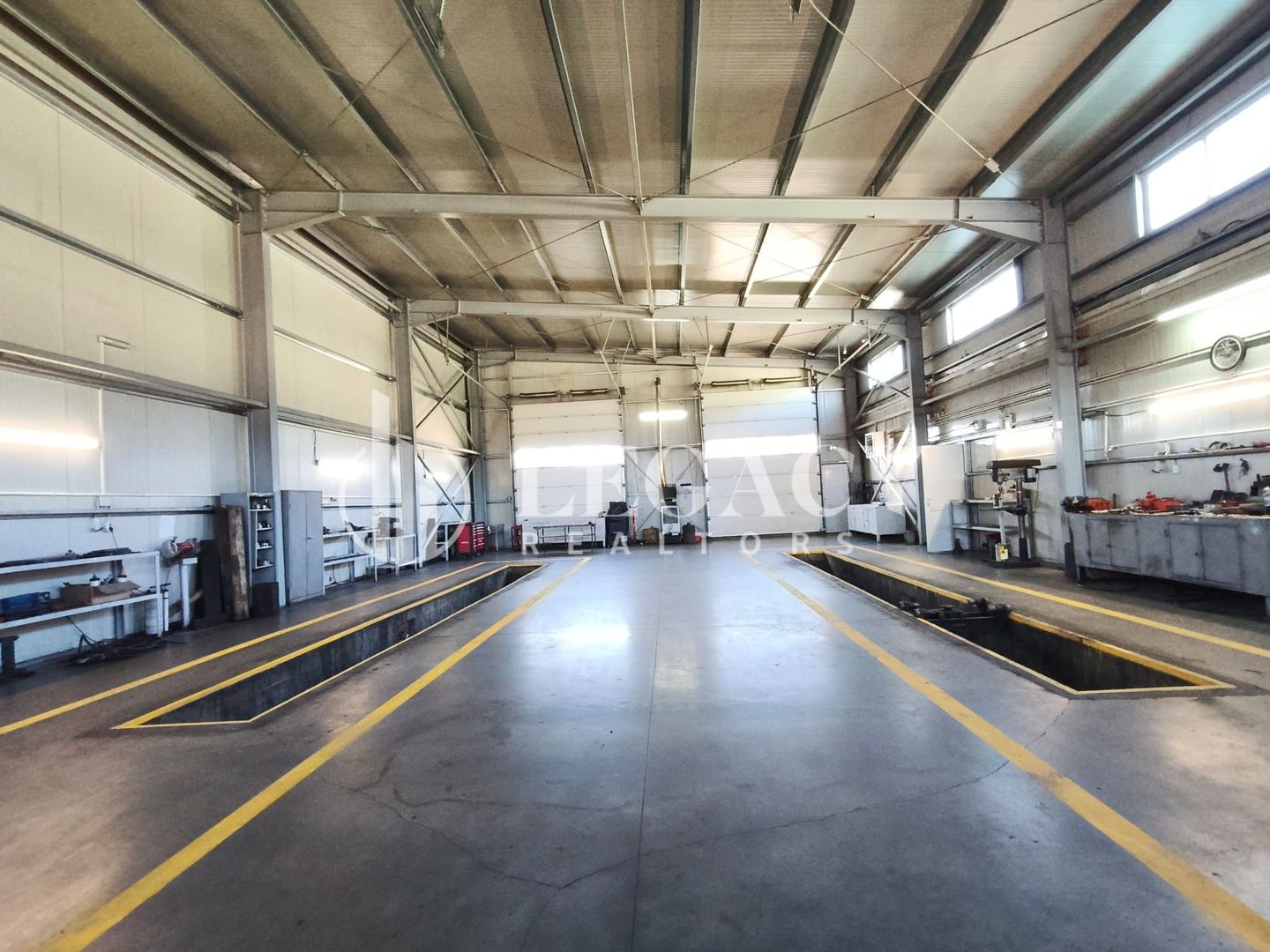 Vânzare! AFACERE LA CHEIE ”service auto/camioane” - HUȘI, jud. Vaslui - Poză 3