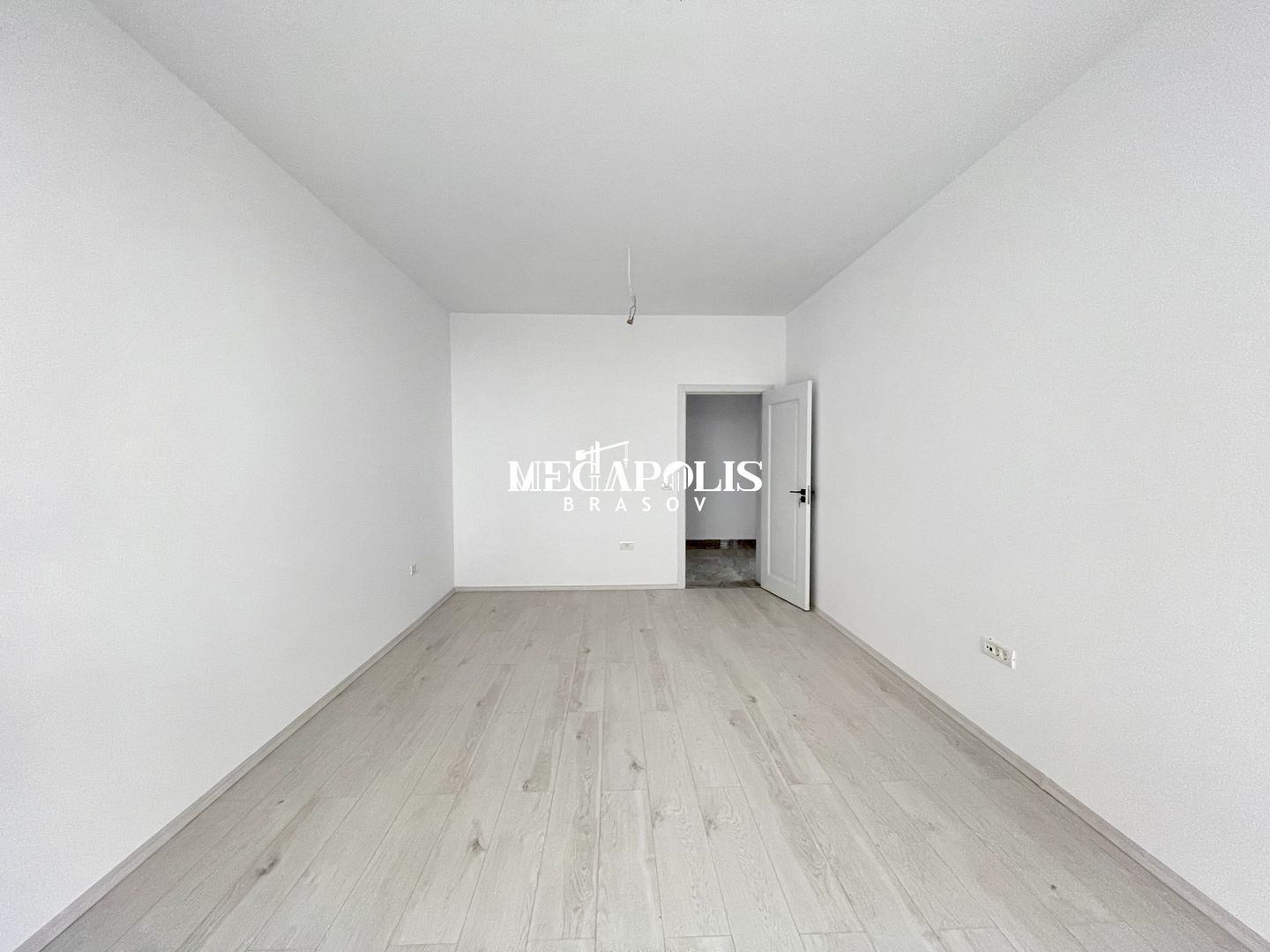 2 camere | Curte 292 mp | Bloc intabulat | 58 mp utili | Parcare - Poză 3