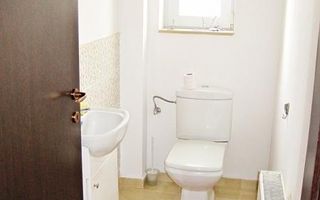 Centru, apartament cu 3 camere, 92mp utili, mobilat si utilat 170000 euro - Poză 2