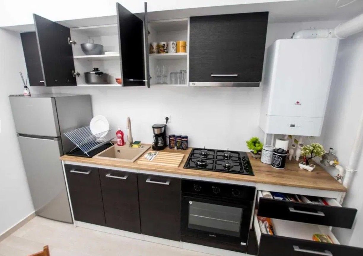 GARSONIERA MODERNA | MOGHIOROS RESIDENCE - Poză 4