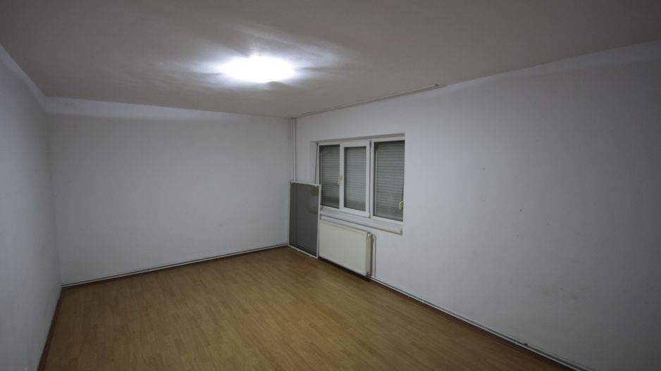 Apartament 4 camere zona Lipovei - Poză 1