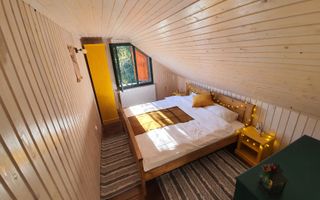 Cabană de vânzare-complet utilată, ideală pentru regim hotelier. - Poză 12