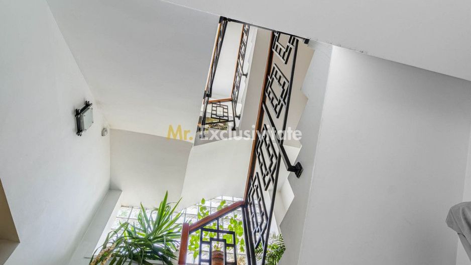 Clădire modernă, versatilă, cu terasă panoramică – locuință sau business - Poză 16