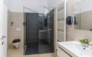 Ultracentral! Apartament renovat complet, in cladire istorica - Poză 8