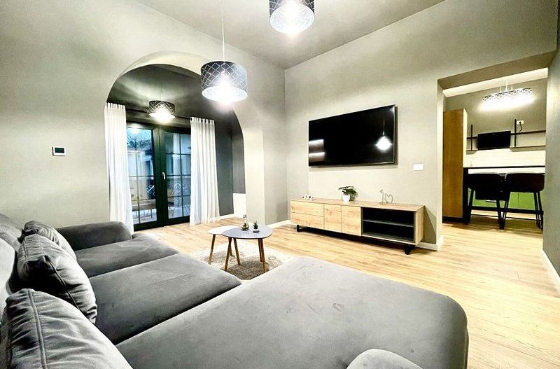 Elegant, finisaje premium, locație deosebita - 3 camere  în Bălcescu - Poză 3