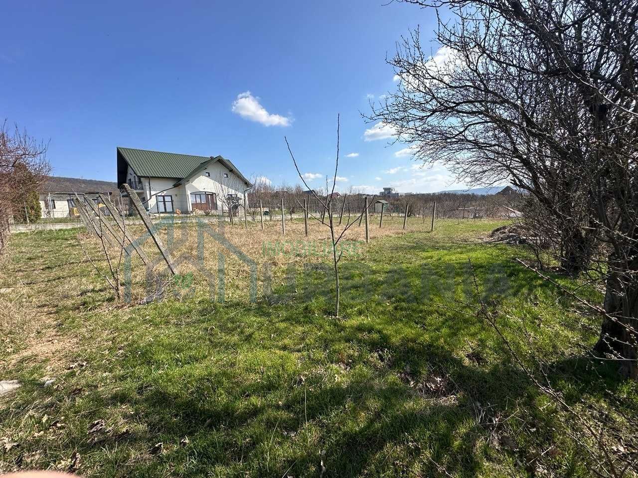 Teren intravilan de vânzare în centrul comunei Bârnova, Iași - Poză 1