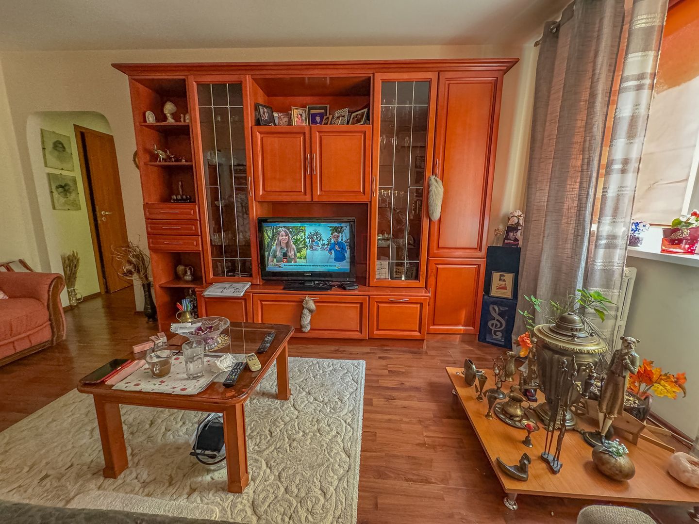 2 Camere Vatra Luminoasa -Zona Premium - Poză 3