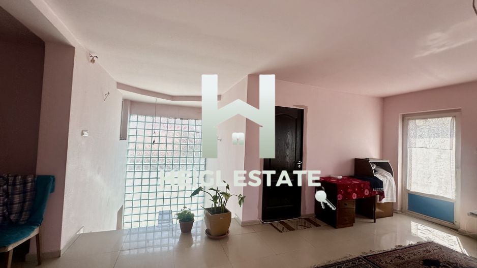 Casa cu 13 camere Mehala - Poză 8