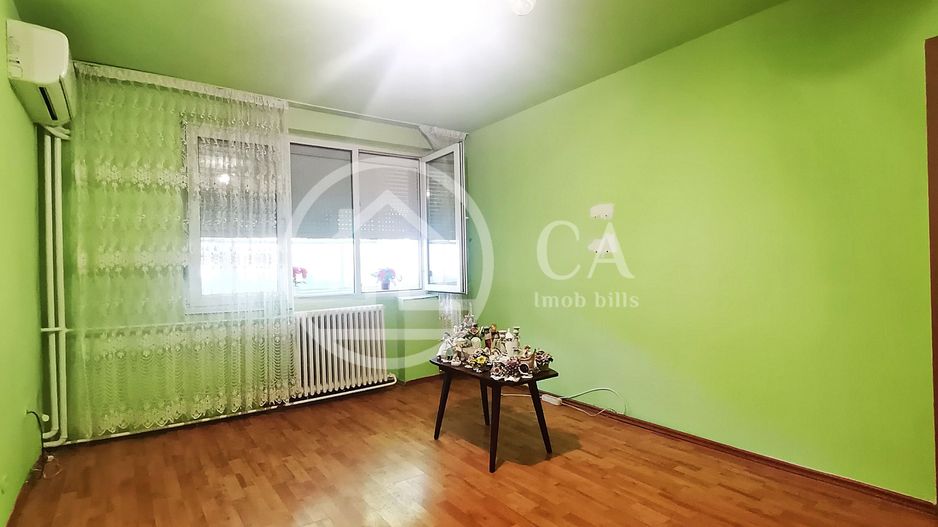 Apartament de vânzare cu 2 camere în zona Rogerius, Oradea - Poză 3