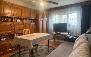 Apartament cu 3 camere  | Etaj intermediar | Calea Aradului | Oradea - Poză 1