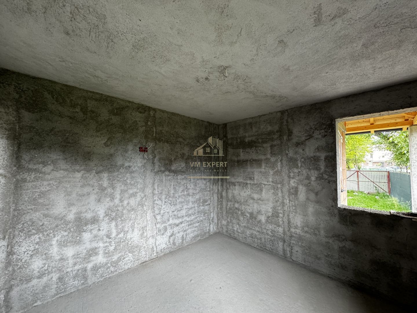 VILA 5 CAMERE, ZONA ULTRA CENTRALA, CAMPULUNG MUSCEL, TEREN 500 MP - Poză 35