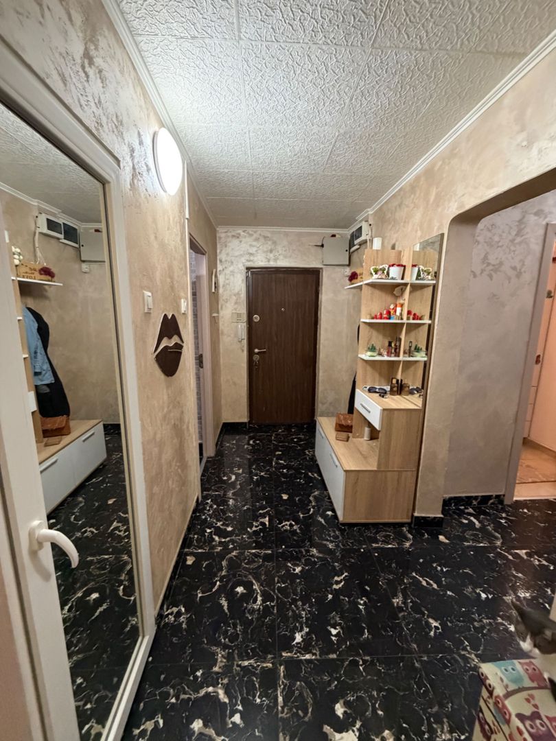Vanzare Apartament 3 camere 73 mp, etaj 1, 2 băi, balcon, parcare, Drumul Sării - Poză 3