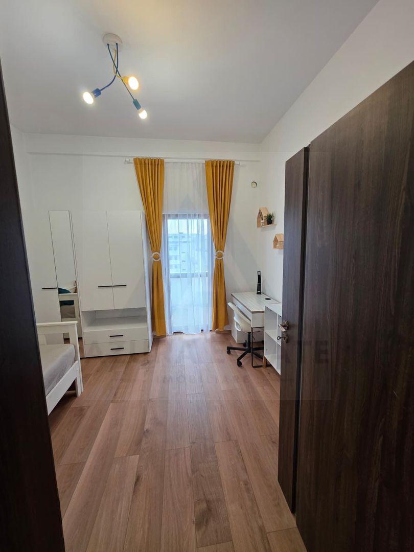 Penthouse spatios 80 mp utili 2 balcoane si terasa parcare Selimbar - Poză 11