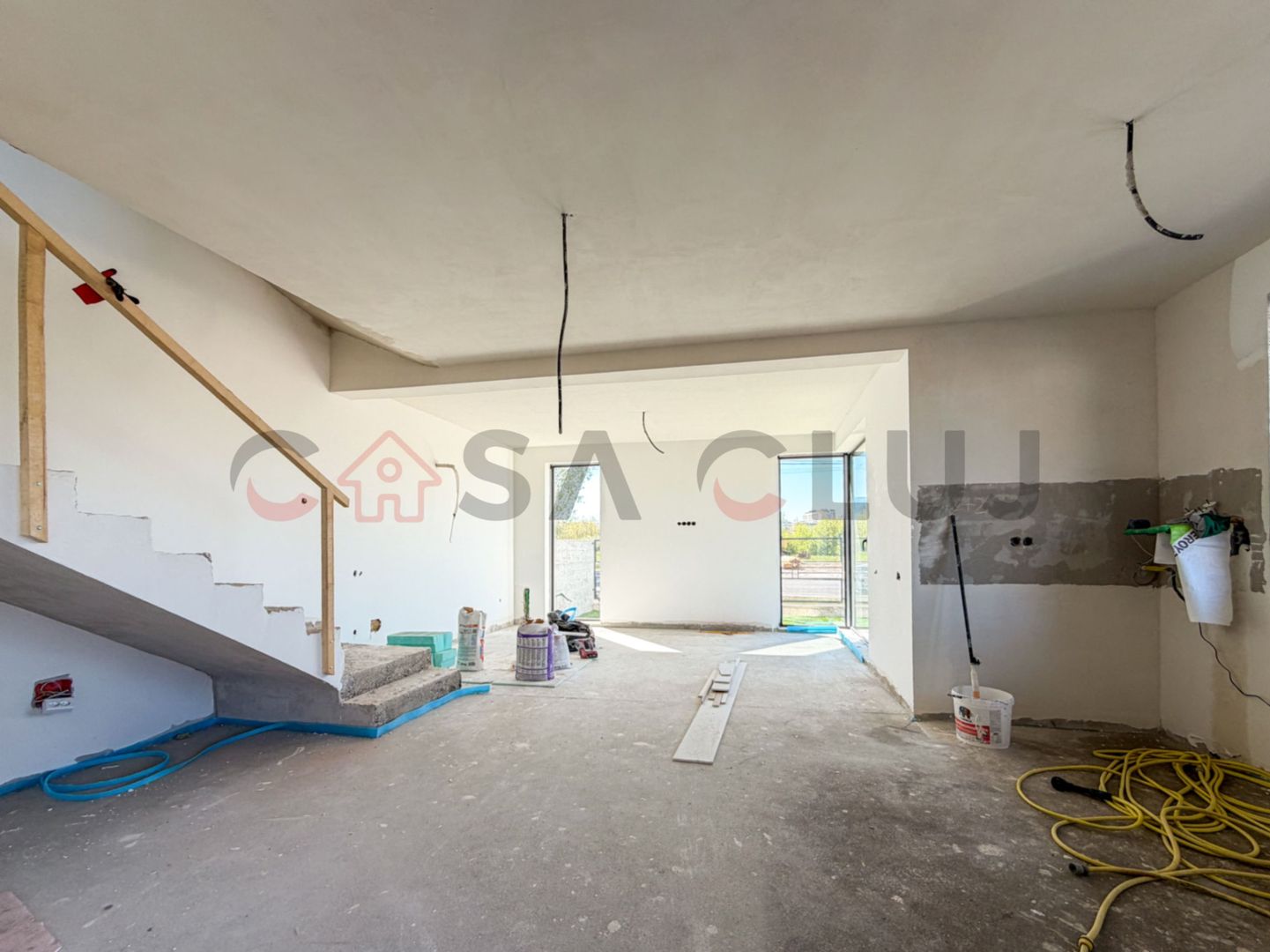 Casa cu arhitectura moderna, Buna Ziua - Poză 5