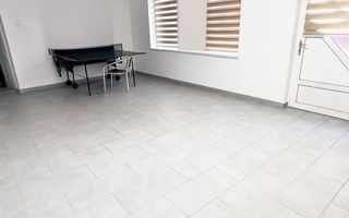 Casa 6 camere 240 mp+ Spatiu Comercial- teren 550 mp-Zona Han - Poză 9