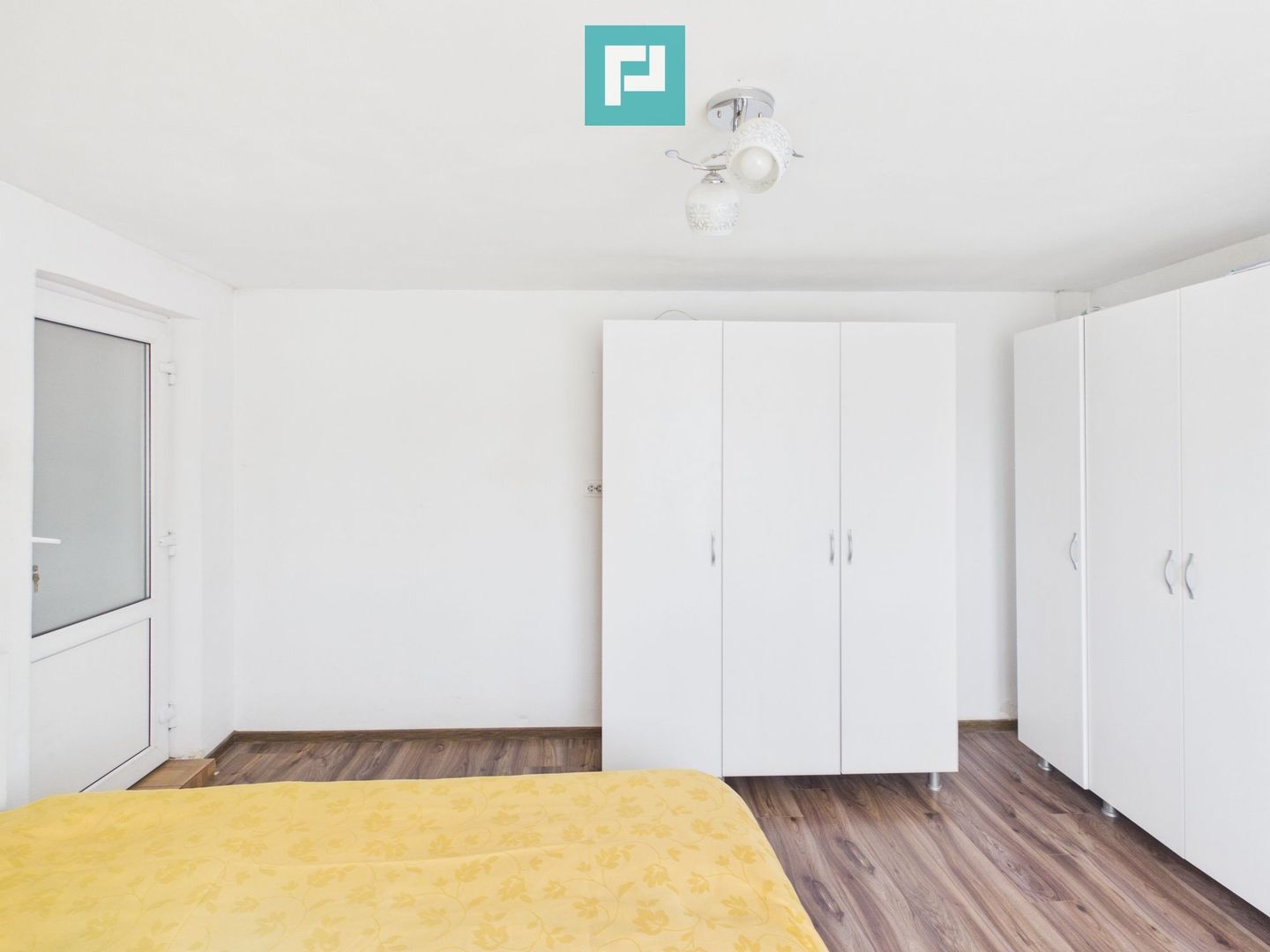 Casă retrasă Pișchia – 4 camere, teren 920 mp - Poză 40